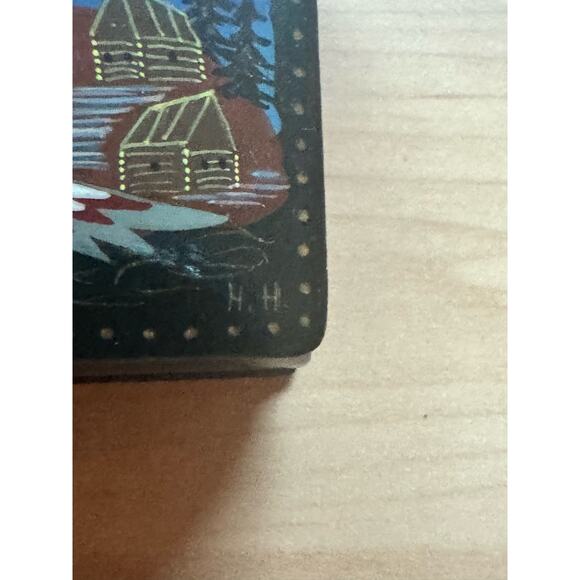 Russian Lacquered Black Trinket Box Artist Signed Crane Loon Bird Flying Forest - Picture 15 of 16